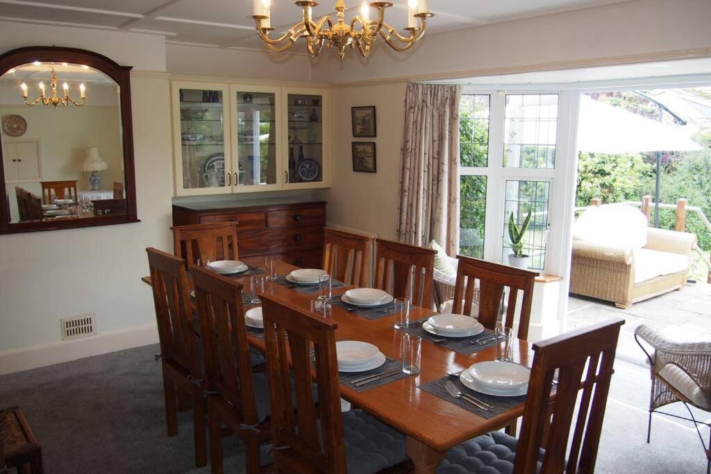 Hectors House Comfortable 4 Bed House In Mature Gardens Yelverton Εξωτερικό φωτογραφία